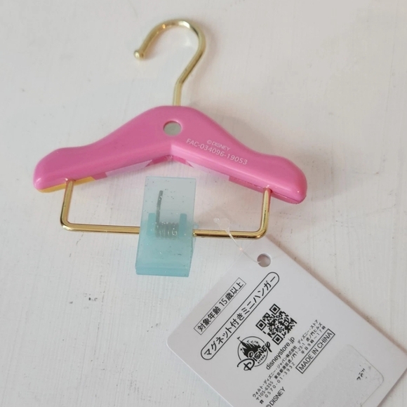 Disney Japan Aurora & Snow White Hanger Magnets NEW - Picture 7 of 7